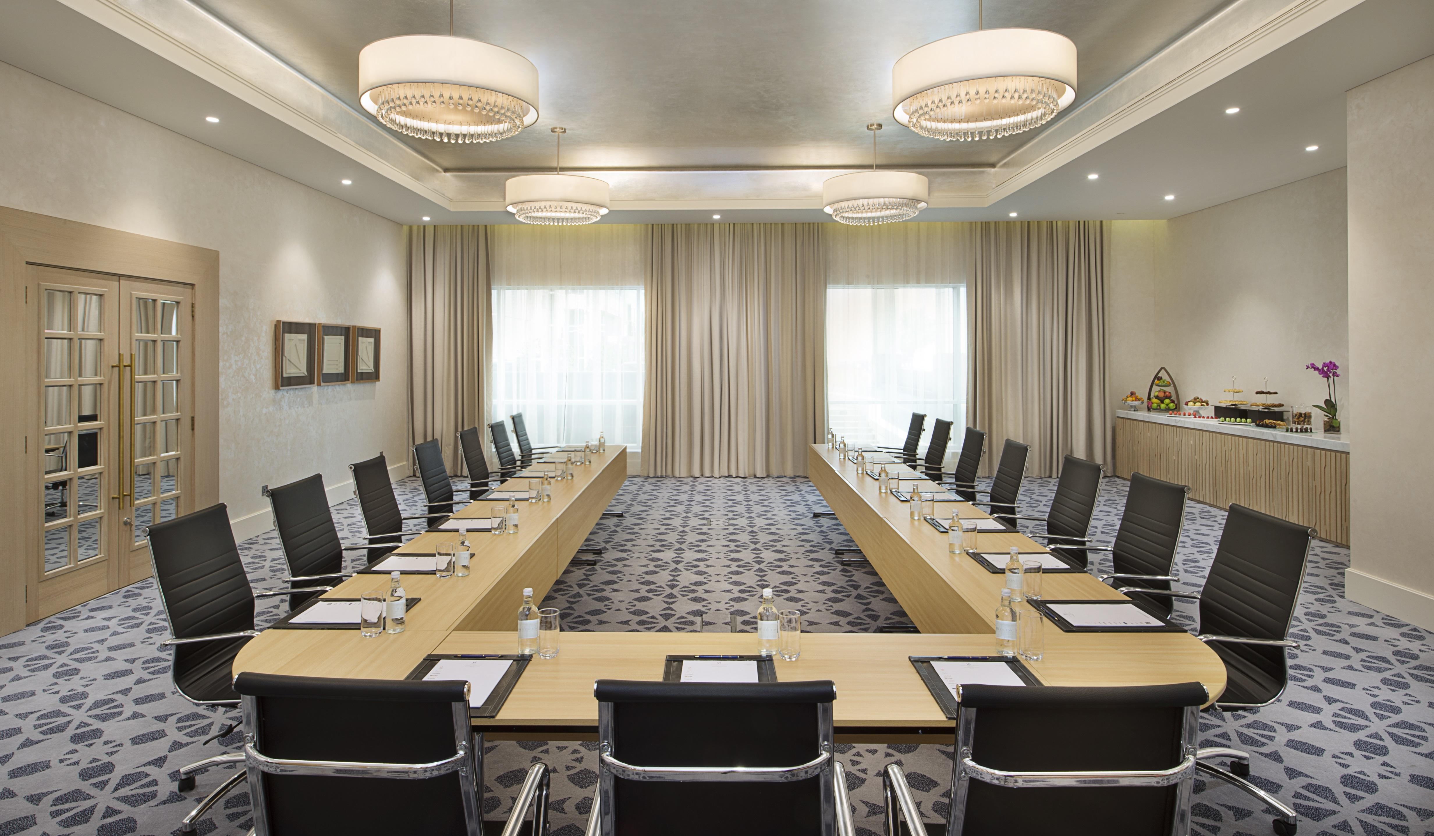 แฮบทัวร์ แกรนด์ รีสอร์ต ออโตกราฟ คอลเลคชั่น Hotel ดูไบ ภายนอก รูปภาพ Meeting room