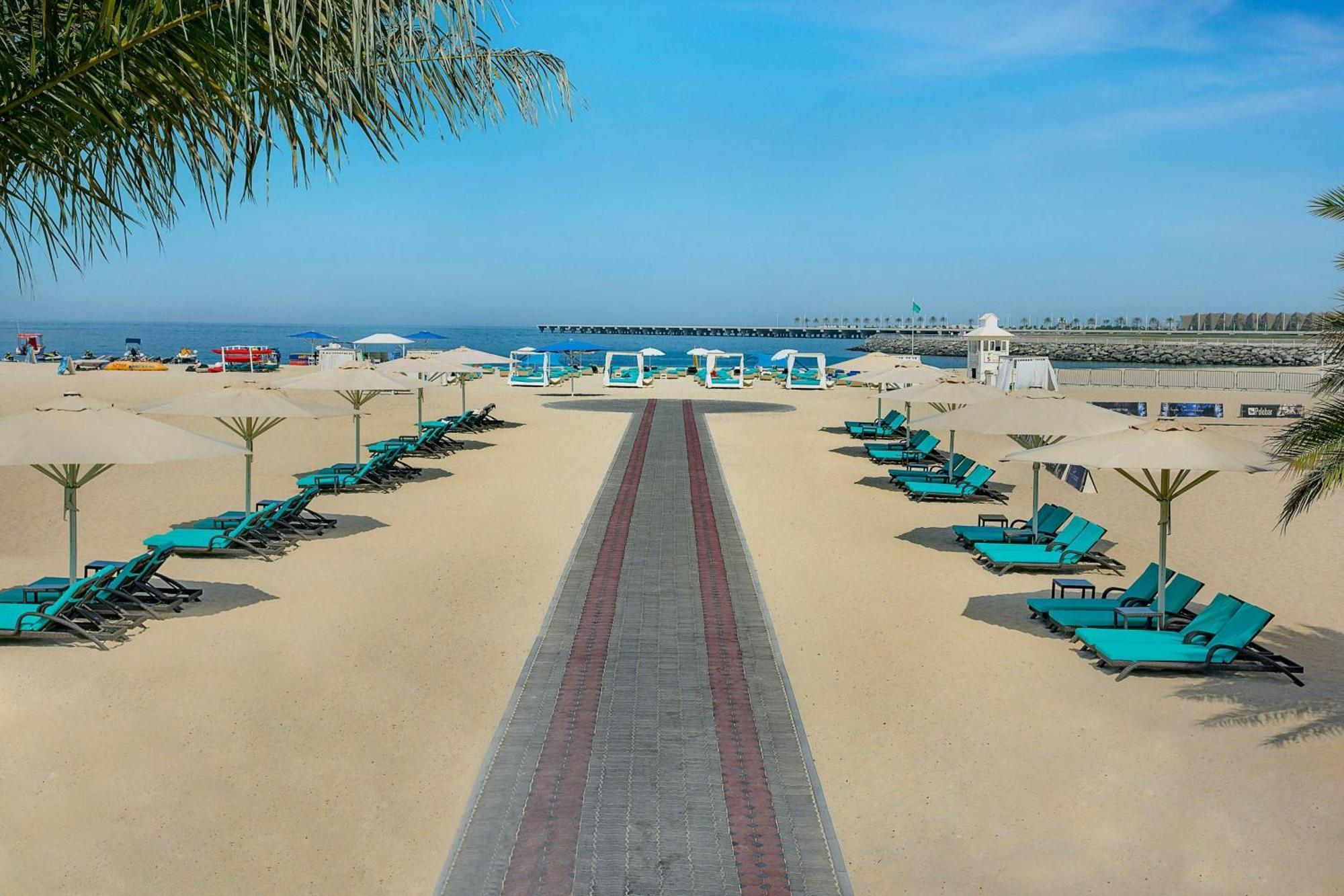 แฮบทัวร์ แกรนด์ รีสอร์ต ออโตกราฟ คอลเลคชั่น Hotel ดูไบ ภายนอก รูปภาพ The beach at the InterContinental Hotel