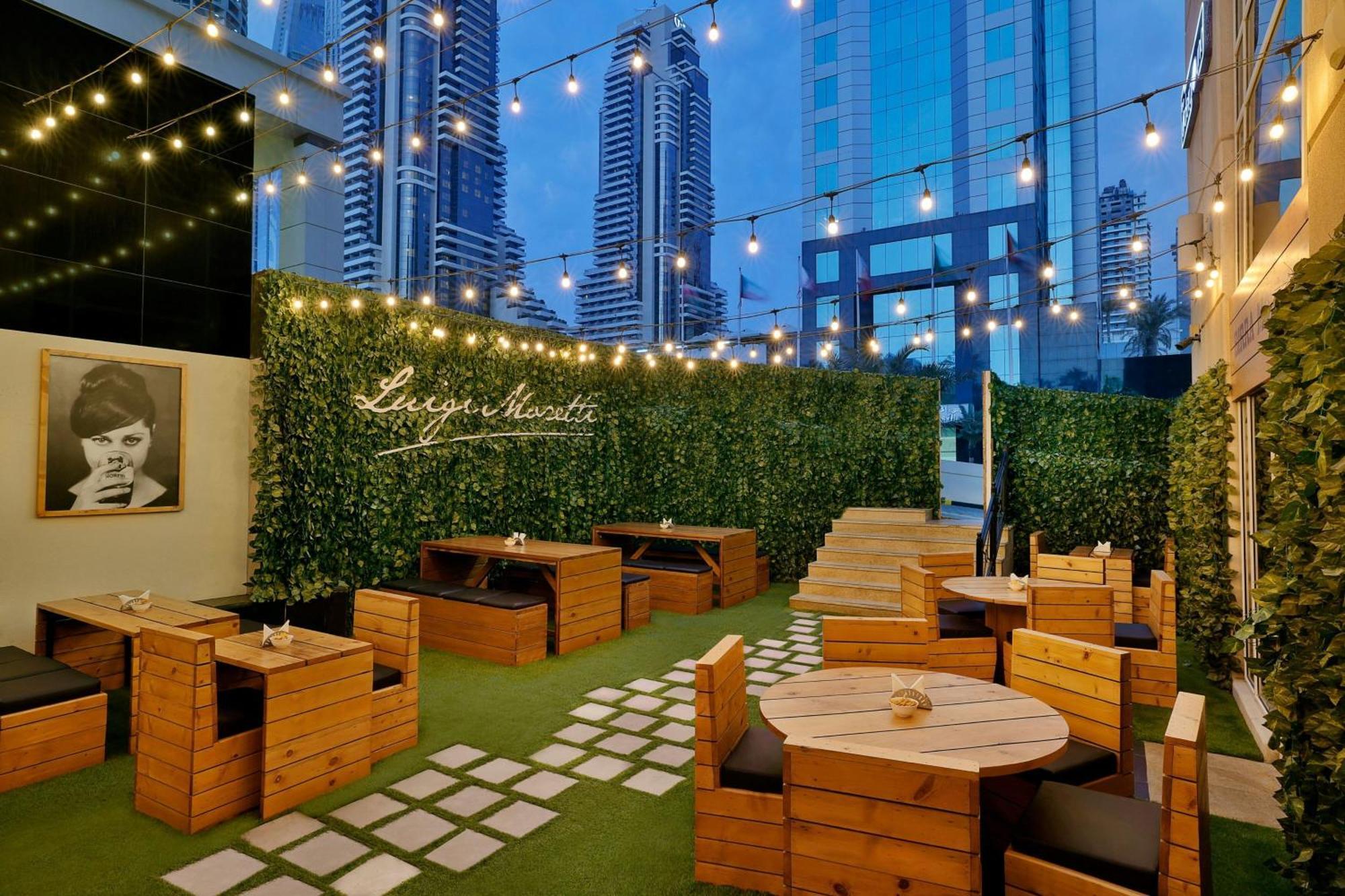 แฮบทัวร์ แกรนด์ รีสอร์ต ออโตกราฟ คอลเลคชั่น Hotel ดูไบ ภายนอก รูปภาพ The Garden Bar