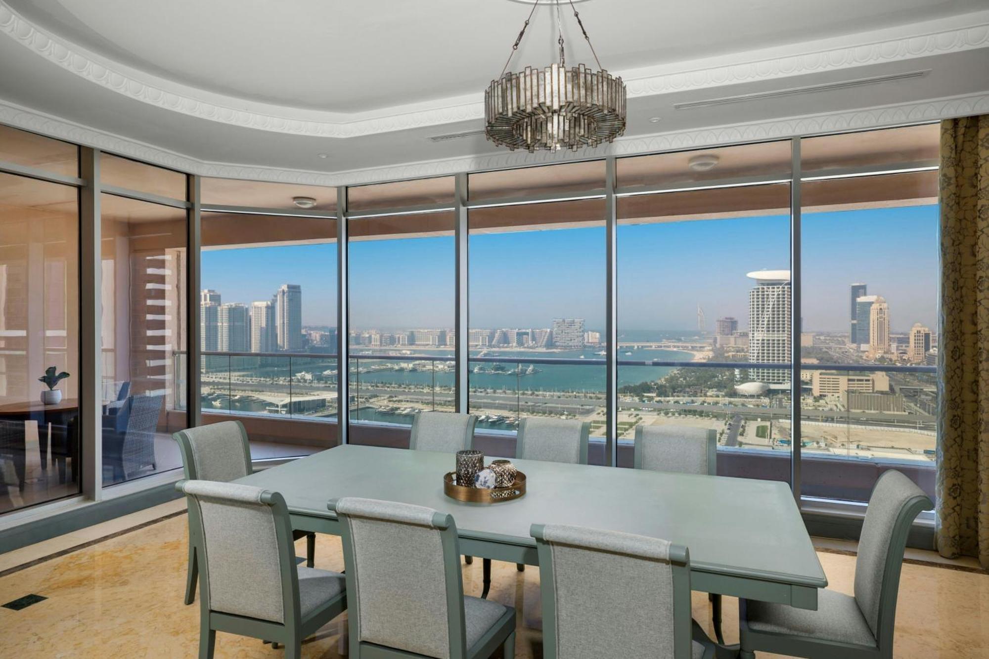 แฮบทัวร์ แกรนด์ รีสอร์ต ออโตกราฟ คอลเลคชั่น Hotel ดูไบ ภายนอก รูปภาพ Interior of a model home