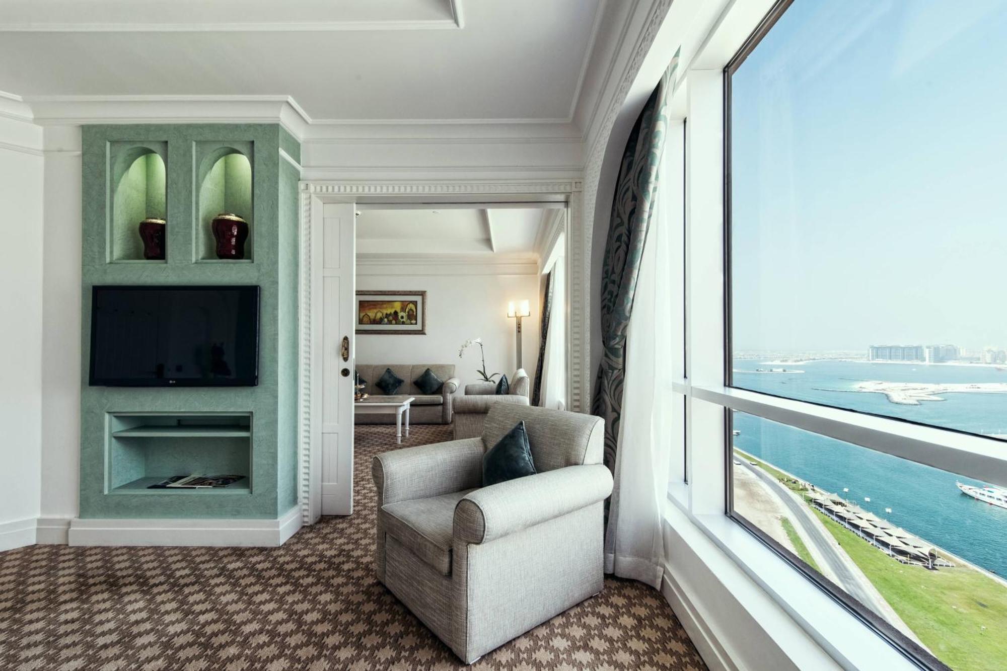 แฮบทัวร์ แกรนด์ รีสอร์ต ออโตกราฟ คอลเลคชั่น Hotel ดูไบ ภายนอก รูปภาพ A suite at the hotel