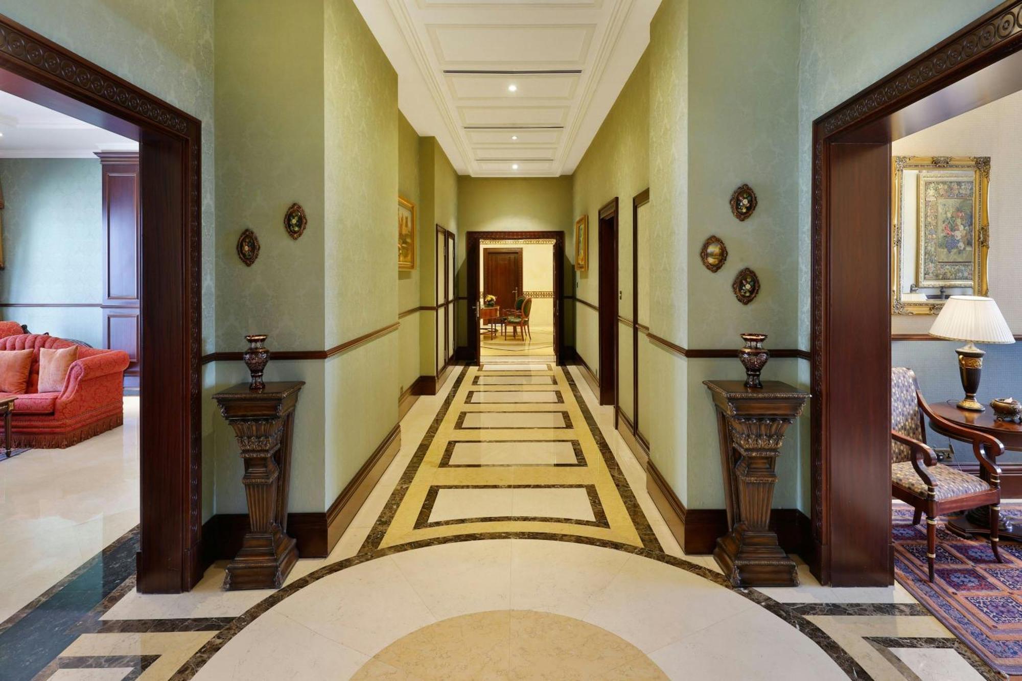 แฮบทัวร์ แกรนด์ รีสอร์ต ออโตกราฟ คอลเลคชั่น Hotel ดูไบ ภายนอก รูปภาพ A corridor